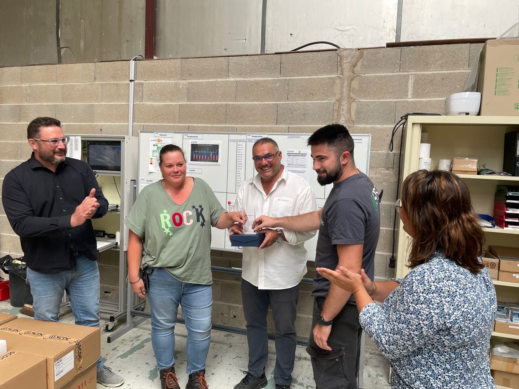 Remise de trophée à l'équipe Fonlupt