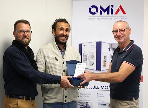 Mai 2021 : Une remise de trophée au sein de la société OMIA qui résonne comme une belle récompense suite aux résultats obtenus dans le cadre d’un projet d’amélioration de la Production.